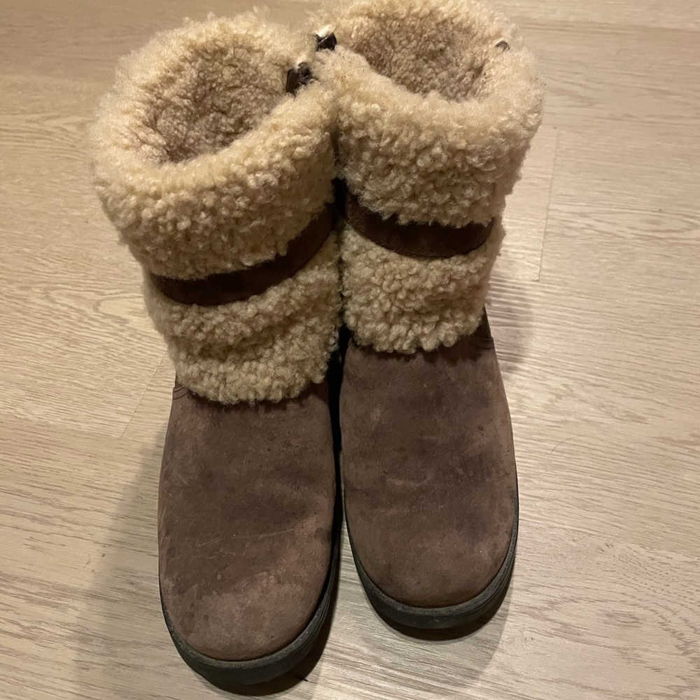Ugg shearling lined boots